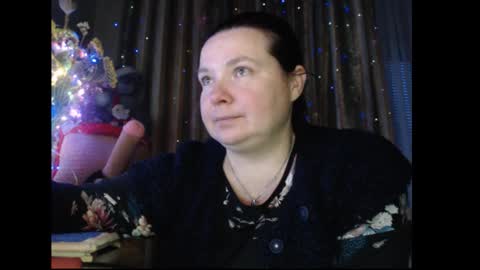 amorelara online show from December 16, 2:45 pm