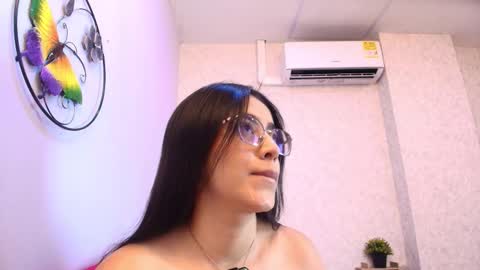 amy__wats0n online show from February 24, 7:12 pm