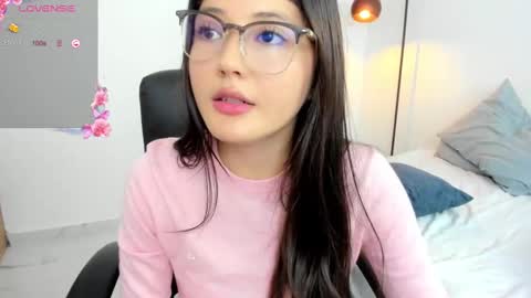 Amy online show from March 10, 8:45 pm