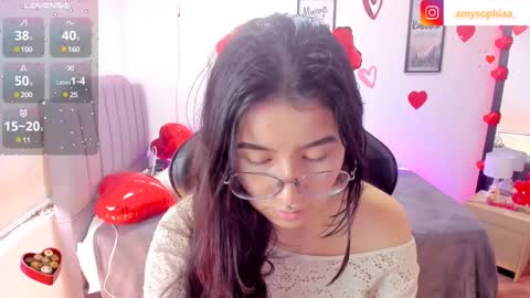 Amy sophia 3 online show from February 18, 2:27 pm