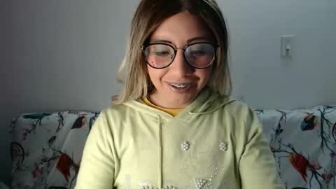 amycosplay99 online show from January 2, 4:52 am