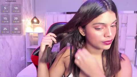 Snapshot of amyevan_ chatting on October 22, 9:53 pm amyevan_ online show from October 22, 9:53 pm