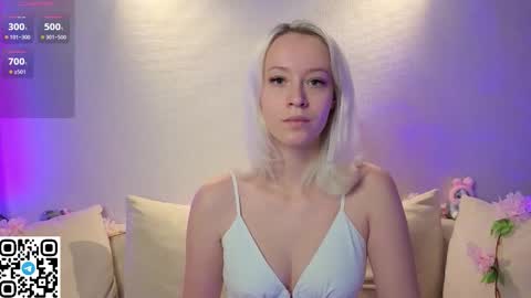 Deya online show from October 23, 11:44 pm