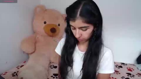 Anahi Browns online show from February 20, 8:53 pm