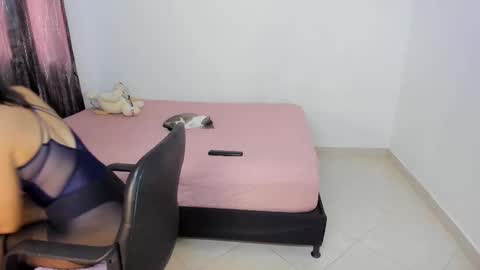 Andrea online show from October 7, 4:22 pm