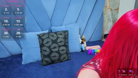 angel__red_ online show from November 27, 4:15 am