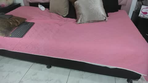 Angel  online show from December 20, 4:25 pm