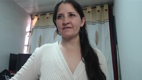 Snapshot of angel_sw chatting on September 17, 4:05 pm angel online show from September 17, 4:05 pm