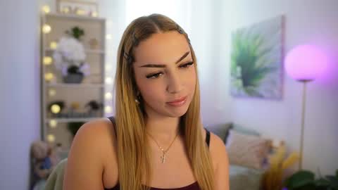 Angel online show from October 31, 9:02 am