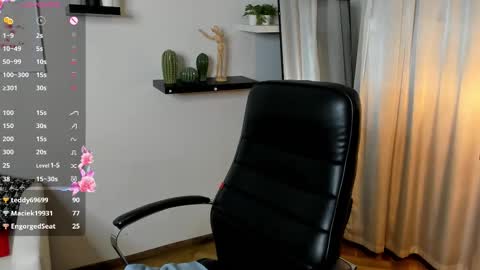 angela_fog online show from September 21, 9:57 pm