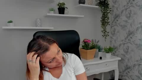 Angela online show from September 12, 2:13 pm