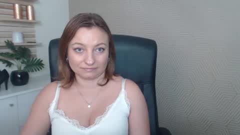 Angela online show from November 6, 10:43 am