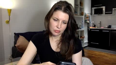 Angela online show from November 6, 4:02 pm