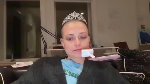 angeleleven11 online show from January 19, 3:50 am