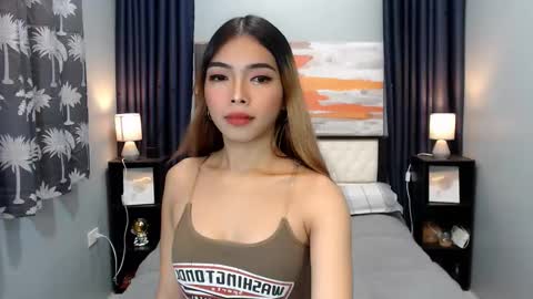 MISS PAU online show from December 14, 1:22 am