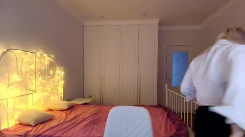 Your angelic Aya online show from November 28, 4:48 am