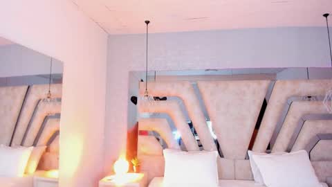 Angeline Heet online show from November 10, 1:22 am