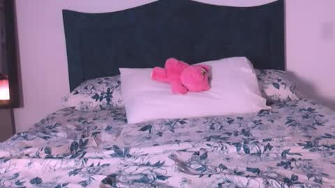 Angelinhaa  online show from February 22, 4:02 am