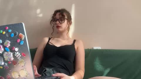 Lisa online show from November 14, 1:11 pm