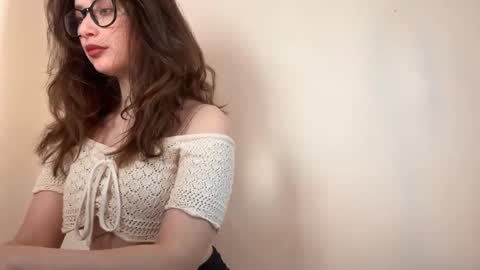 Lisa online show from November 18, 12:28 pm