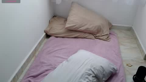 Snapshot of ania_mml chatting on October 8, 8:57 pm Ania online show from October 8, 8:57 pm