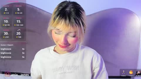 Snapshot of ania_mml chatting on December 23, 8:14 pm Ania online show from December 23, 8:14 pm