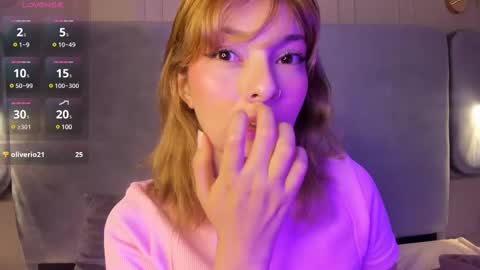 Snapshot of ania_mml chatting on March 12, 8:20 pm Ania online show from March 12, 8:20 pm