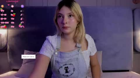 Snapshot of ania_mml chatting on September 11, 8:42 pm Ania online show from September 11, 8:42 pm