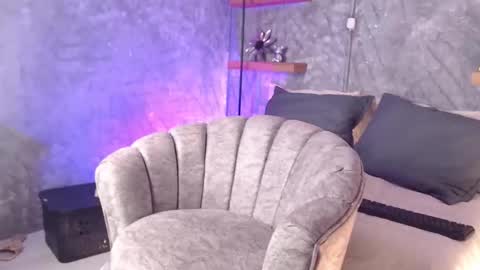     online show from November 21, 7:16 pm