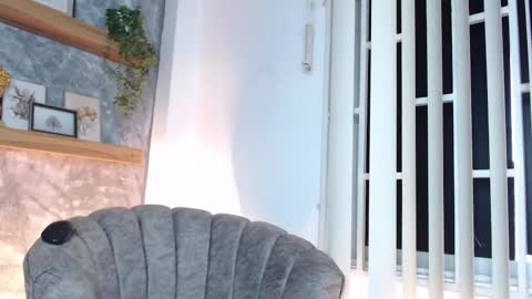     online show from November 24, 7:38 pm