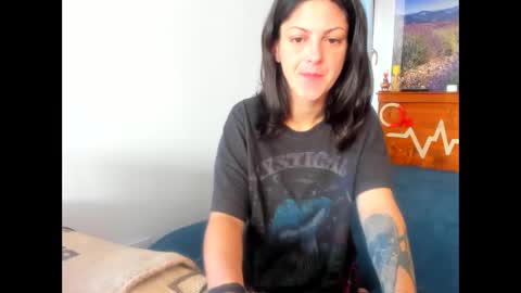 Snapshot of anissawhitens chatting on October 21, 8:07 am anissawhitenss online show from October 21, 8:07 am