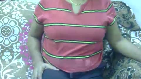 Snapshot of anjali_dogra786 chatting on October 21, 7:56 am anjali_dogra786 online show from October 21, 7:56 am