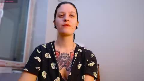 Ann online show from February 9, 3:23 pm