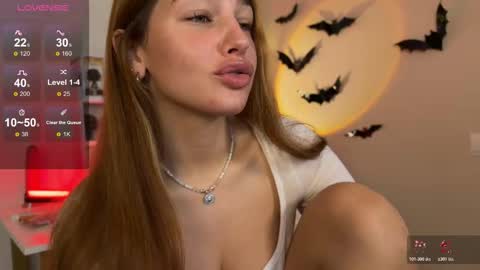 Snapshot of anna_six chatting on October 24, 2:07 am Anna online show from October 24, 2:07 am