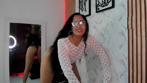 Annaarela online show from November 23, 11:56 am