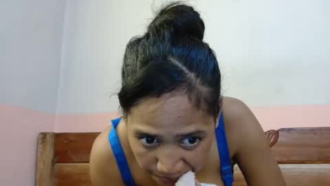 Snapshot of annahhotgirl chatting on February 12, 8:38 am annahhotgirl online show from February 12, 8:38 am