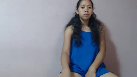 Snapshot of annahhotgirl chatting on February 15, 4:58 am annahhotgirl online show from February 15, 4:58 am