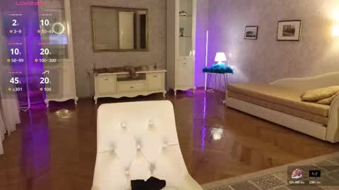 Snapshot of anne_karma chatting on October 23, 9:43 pm anne_karma online show from October 23, 9:43 pm