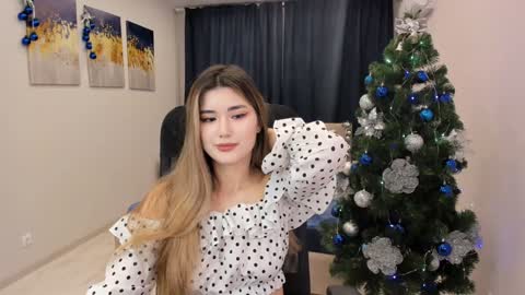 annetli online show from December 20, 4:09 am