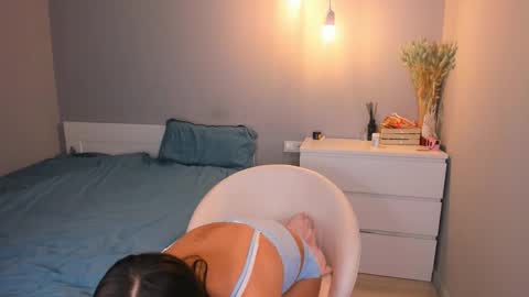 Annie online show from November 13, 10:25 am