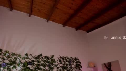 annie_barozzi online show from March 9, 1:37 pm