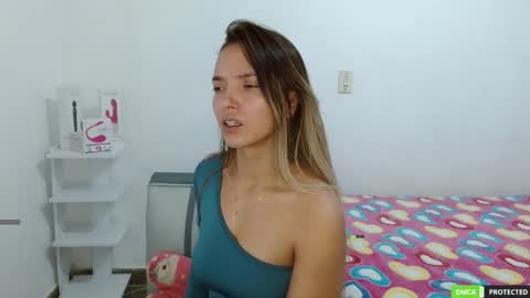 annie cherry independent model online show from October 22, 4:17 am