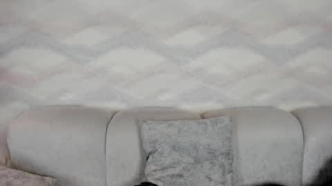 im annie   online show from November 7, 12:33 pm