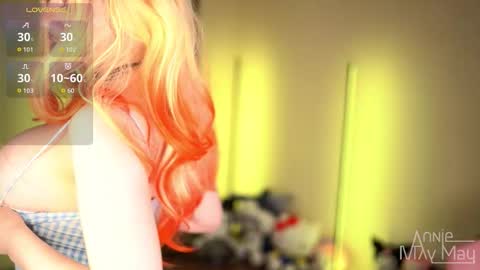 Snapshot of annie_may_may chatting on September 13, 12:13 pm Annie May   online show from September 13, 12:13 pm
