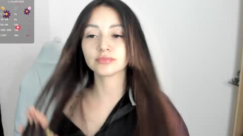 Annie online show from February 6, 4:10 am