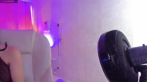 Snapshot of anny_bridge chatting on October 31, 1:59 pm Anny bridge online show from October 31, 1:59 pm