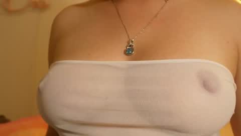 Snapshot of anny_dee chatting on October 7, 4:28 am Anny online show from October 7, 4:28 am