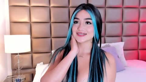    online show from February 9, 9:39 pm