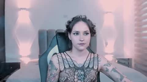 AnnyT online show from December 19, 9:51 pm