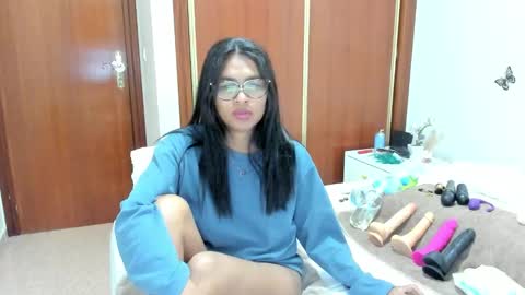 anthonela_hotsex online show from November 13, 6:40 pm